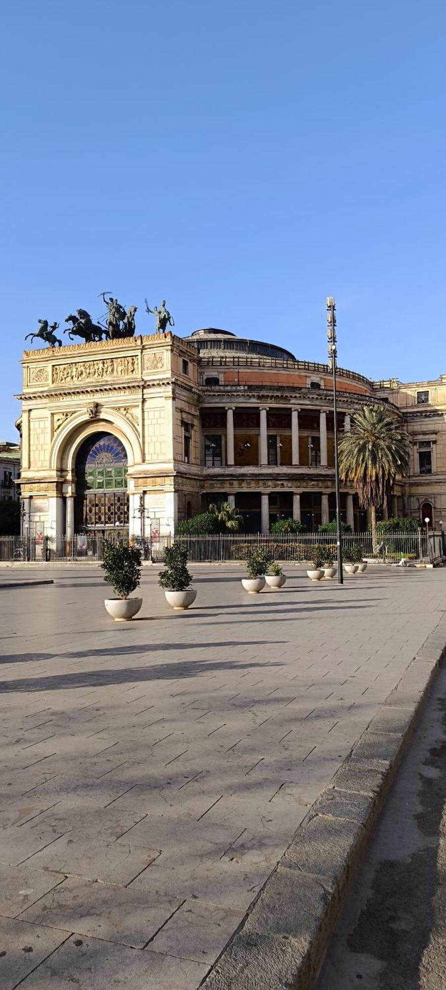 Politeama Centre Suite Palermo Exterior photo